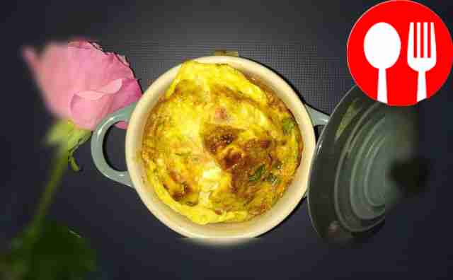 Воздушный омлет с курицей