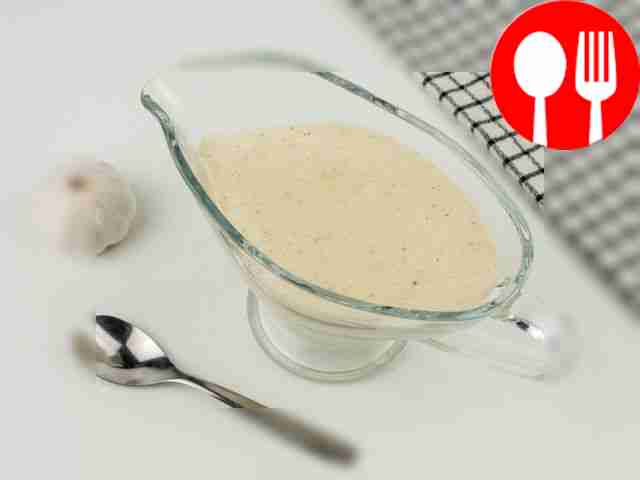 Измельчите все добавленные ингредиенты в...