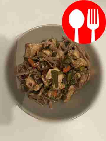 Острая соба с курицей