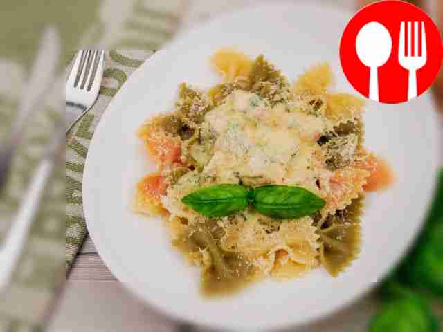 Паста фарфалле с лососем в сливочном соусе