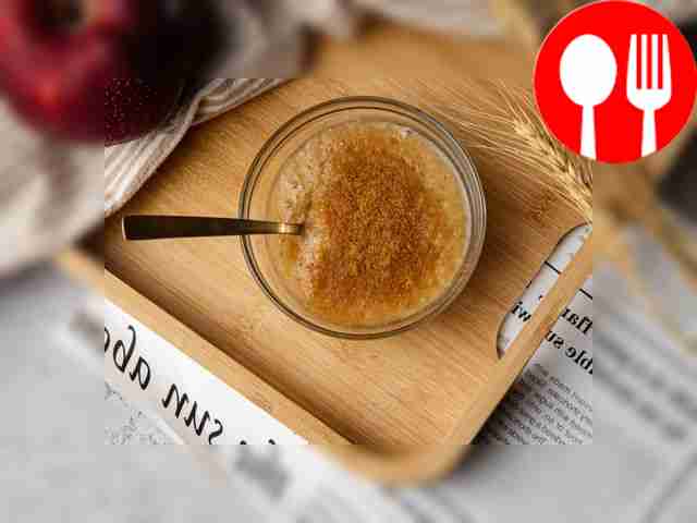 Пюре из яблок с корицей и сахаром