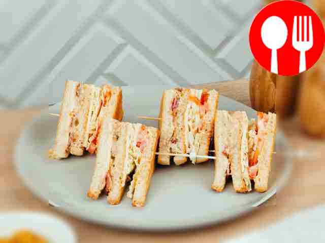 Клаб-сэндвич с беконом