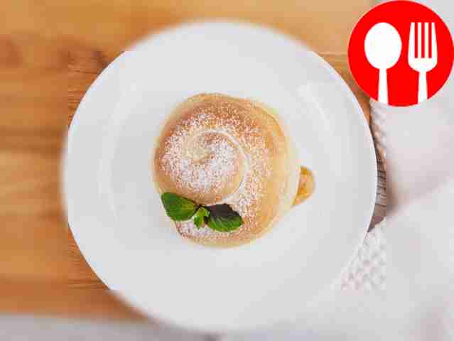 Воздушные булочки-улитки с повидлом