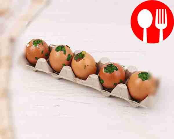 Осторожно залейте бульон с ингредиентами через...