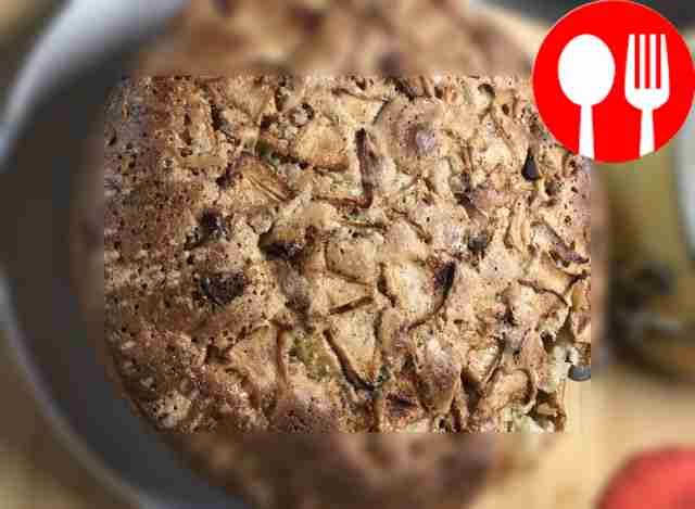 Ванильно-коричная шарлотка с яблоками