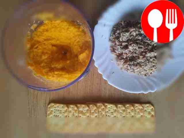 Выньте крекеры из упаковки, приготовьте рыбу,...