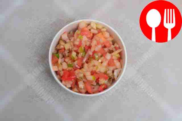 Легкая сальса с грушей