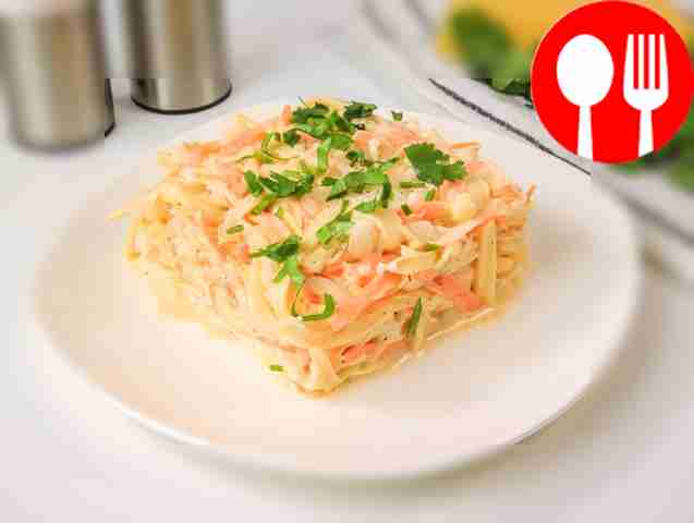 Салат с редькой, сыром и морковью