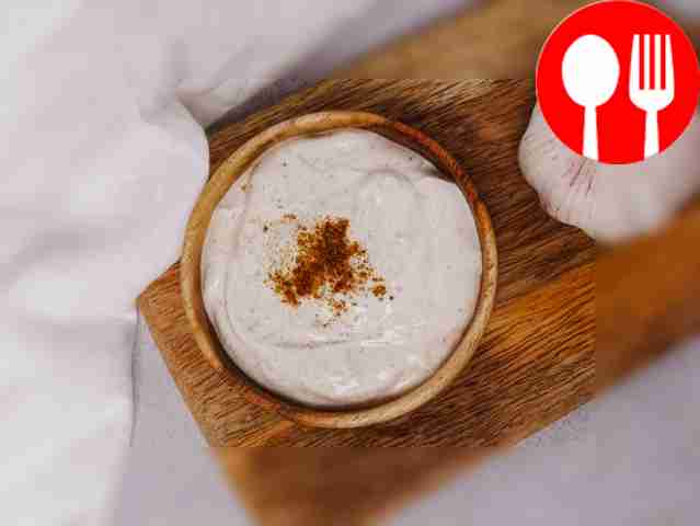 Кавказский белый соус с аджикой