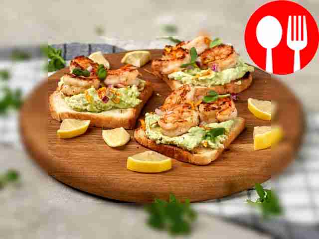 Тост с тигровыми креветками