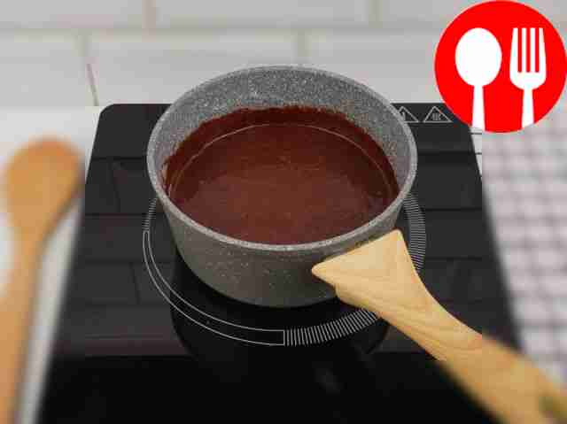 Остудите крем и перенесите его в креманку,...