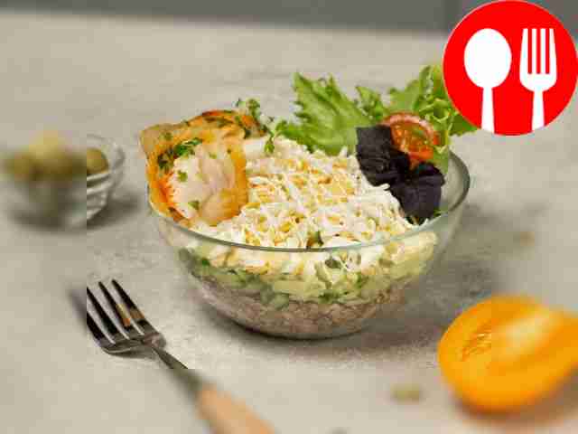Вкусный салат из рыбных консервов