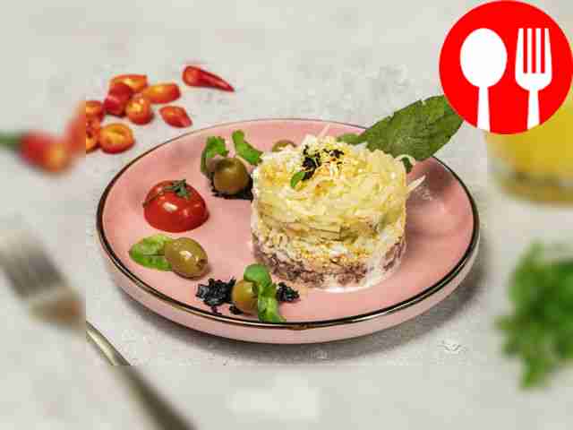 Вкусный рыбный салат