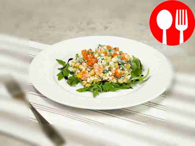 Рыбный салат с кукурузой