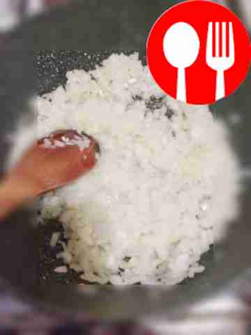 Обжарьте чеснок и лук. Нарежьте их очень...