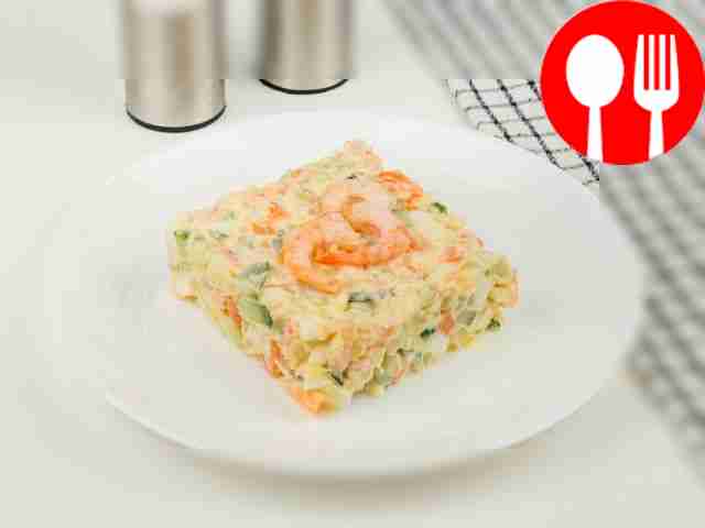 Оливье с креветками