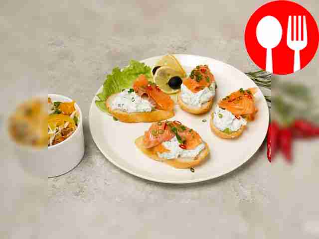 Тост с лососем и творогом