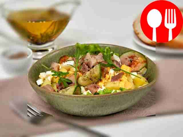 Рыбный салат из копченой рыбы с картофелем