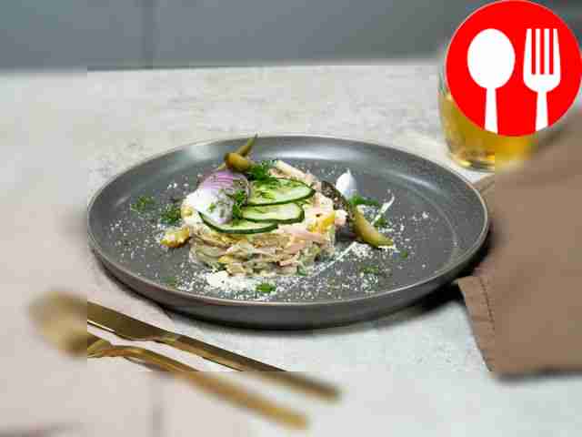 Салат «Нежность» с ветчиной и сыром