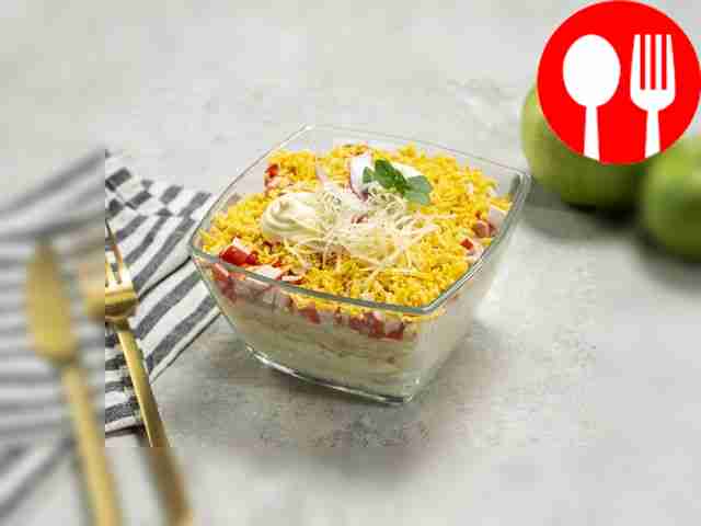 Салат «Нежность» с яблоком и крабовыми палочками