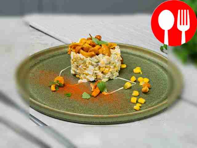 «Грибная поляна» с консервированными грибами пошагово