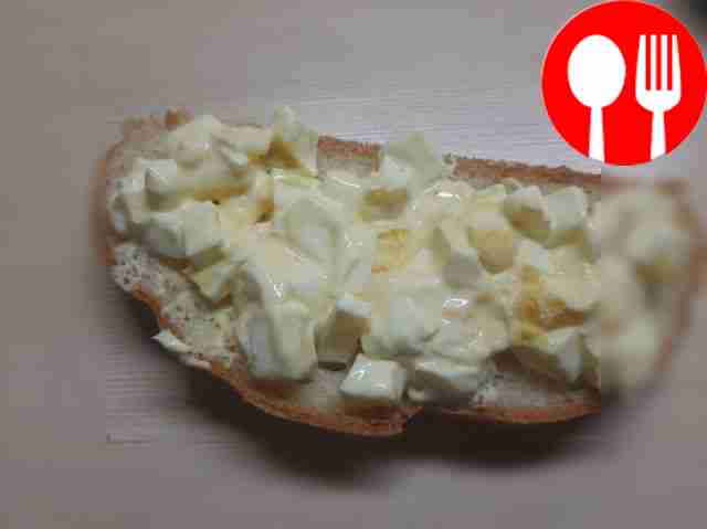 Бутерброд с яйцом