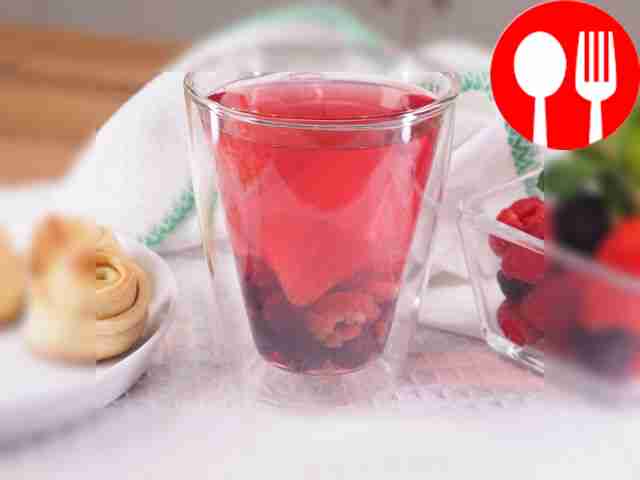 Компот из свежих ягод