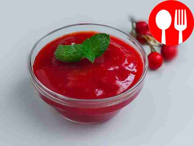 Необычный соус к мясу из калины с чесноком