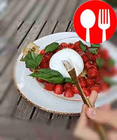 Буррата с томатами особой обжарки