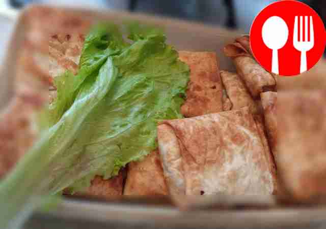 Адыгейский сыр с помидорами, обжаренный в лаваше Калпаврикша