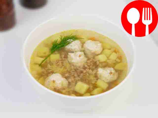 Гречневый суп с фрикадельками