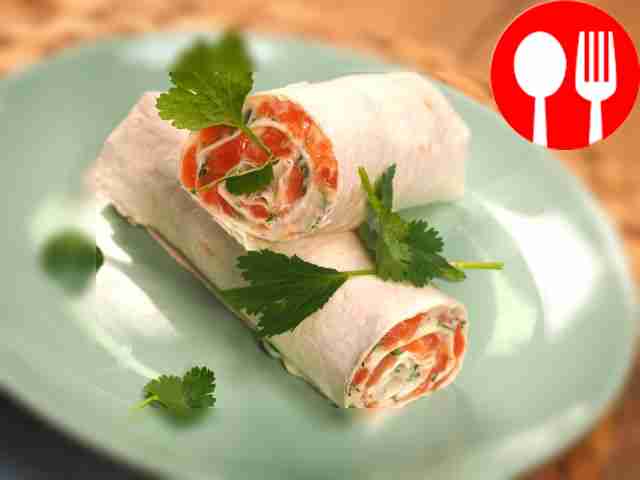 Рулет из лаваша с красной рыбой