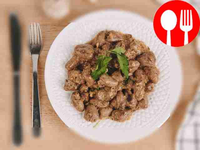 Куриные сердечки в сметанно-горчичном соусе