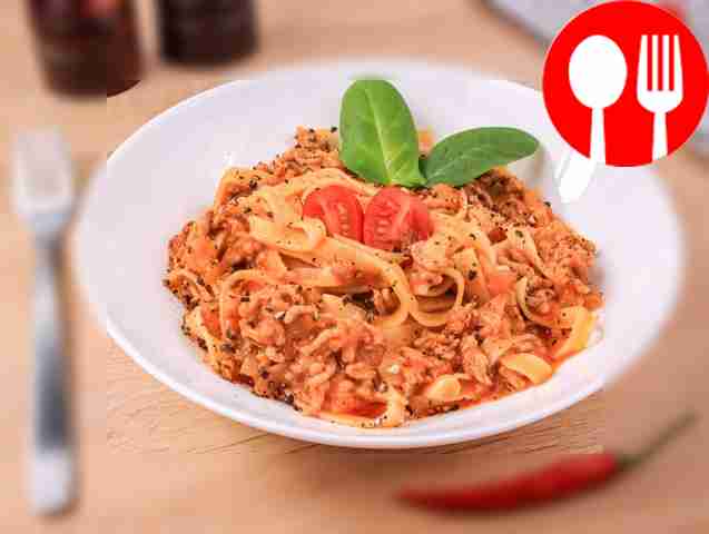 Феттучини с фаршем в томатном соусе