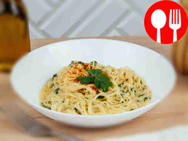 Спагетти со сливочным соусом