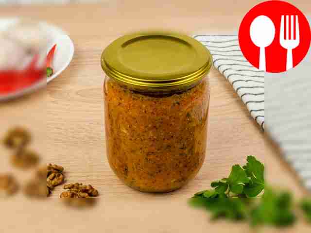 Аджика из перца с орехами