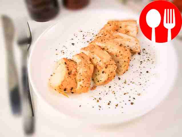 Куриное филе в кефире, запеченное в духовке