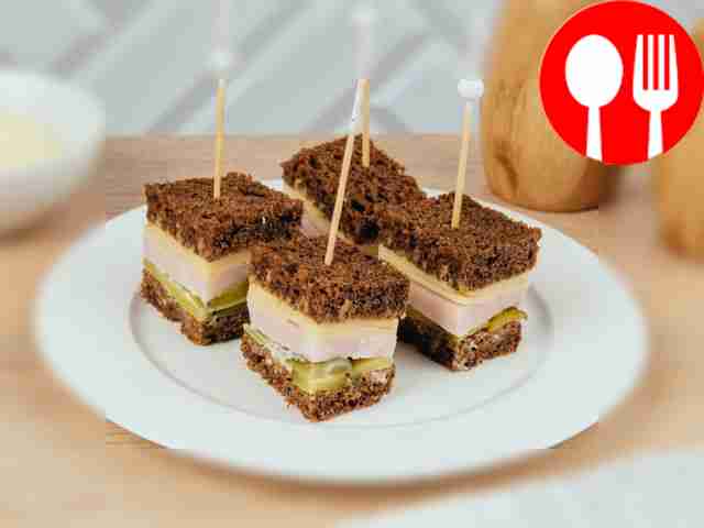 Канапе с черным хлебом