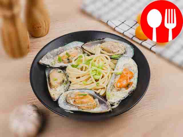 Спагетти с мидиями