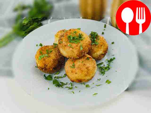 Рисово-сырные шарики в панировке