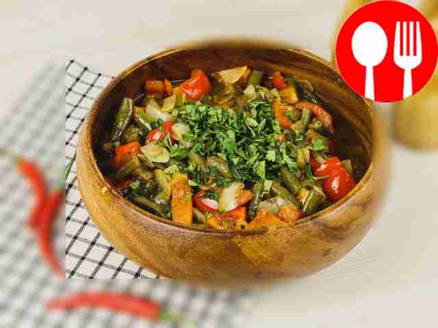 Лобио из стручковой фасоли с перцем чили