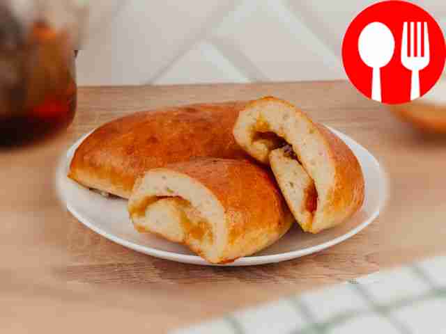 Жареные пирожки с повидлом