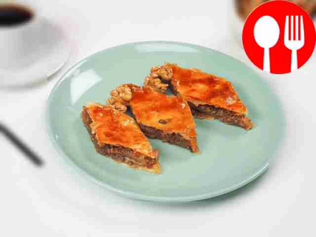 Турецкая пахлава из слоеного теста