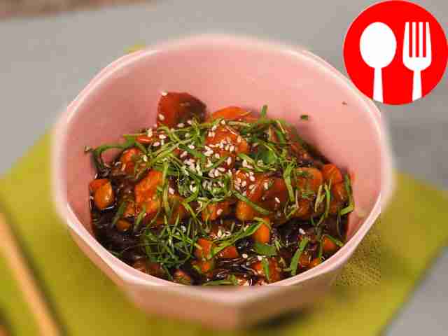 Тофу по-китайски с соевым соусом