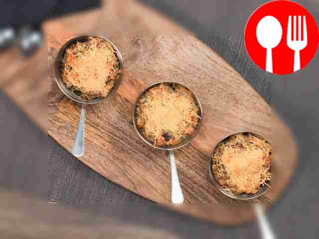 Грибная шляпка с замороженными белыми грибами