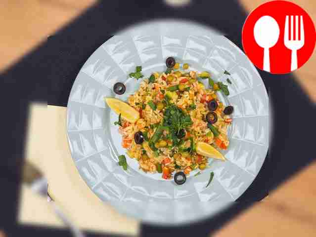 Перед подачей дайте паэлье с овощами...