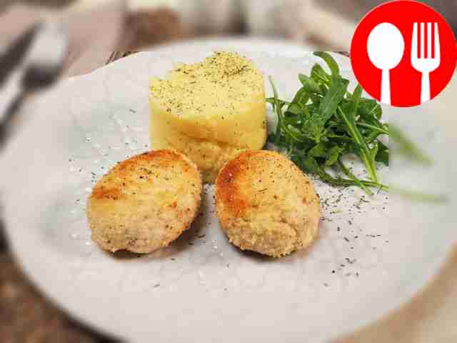 Куриные котлеты в сухарях