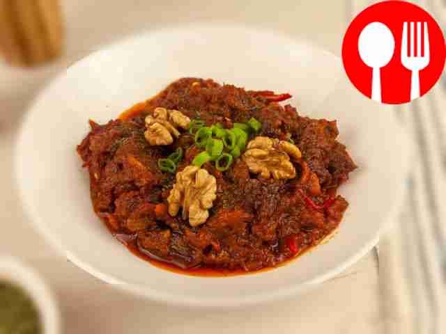 Харчо с орехами по-мегрельски