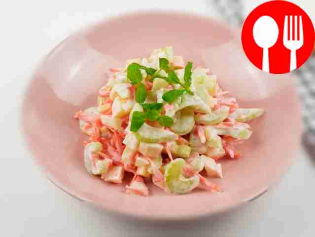 Салат из яблок, моркови и сельдерея