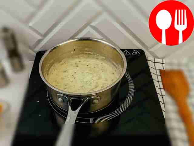 Уменьшите огонь до минимума и, часто...